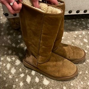 Chestnut Classic Short Women’s UGG boots